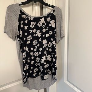 Maurice’s black, white, and gray blouse
